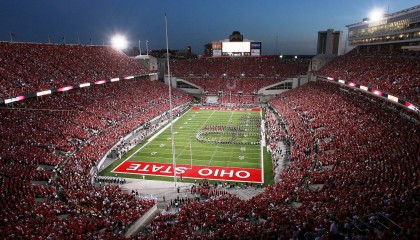 九游下载电脑版官网-英超精彩不断，球员讲战术体验，英超技术流